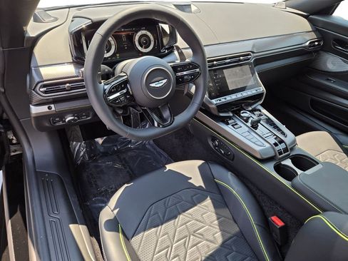 New 2025 Aston Martin Vanquish image 16