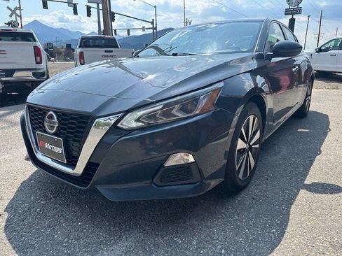 Used 2021 Nissan Altima 2.5 SV image 4
