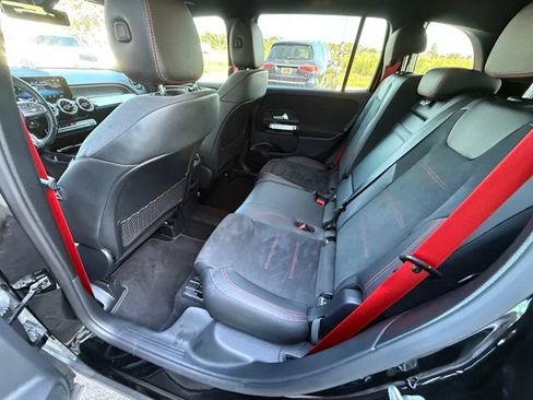 Used 2023 Mercedes-Benz GLB 35 AMG 4MATIC image 8