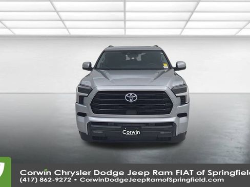 Used 2024 Toyota Sequoia SR5 image 5