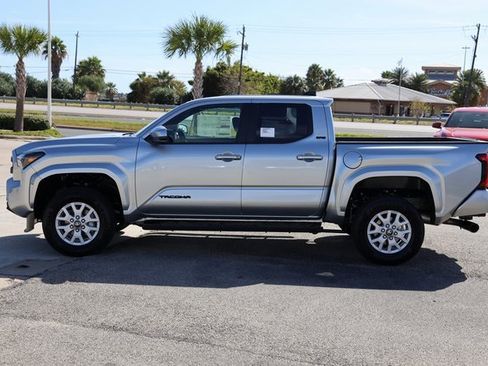 New 2025 Toyota Tacoma SR5 image 5