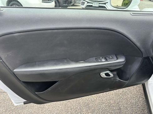 Used 2022 Dodge Challenger R/T image 12