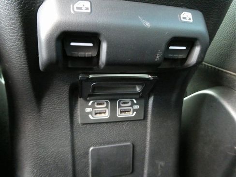 Used 2022 Jeep Gladiator Overland image 20