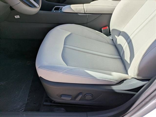 Used 2026 Hyundai Sonata SEL FWD image 4