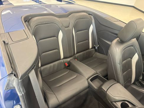 Used 2019 Chevrolet Camaro LT w/ Technology Package RWD image 19