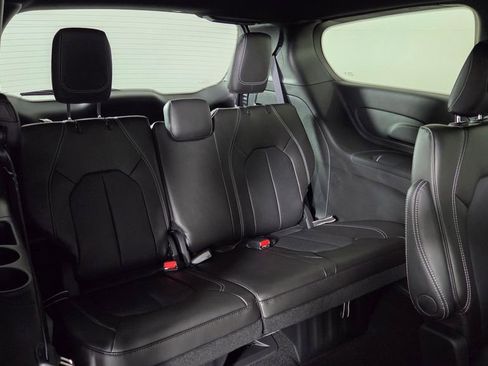 New 2026 Chrysler Pacifica Select w/ S Appearance Package image 34