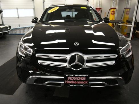Used 2020 Mercedes-Benz GLC 300 4MATIC image 2