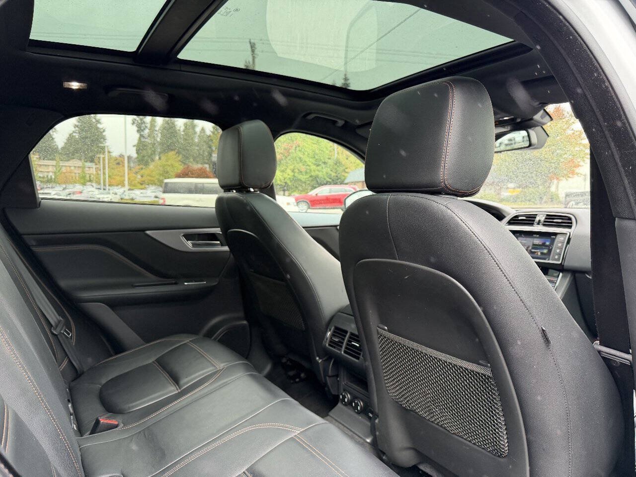 Used 2018 Jaguar F-PACE Prestige AWD/4WD image 26