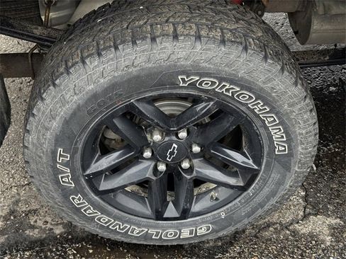 Used 2022 Chevrolet Silverado 1500 Custom Trail Boss image 10