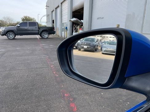 Used 2025 Nissan Sentra SV image 18