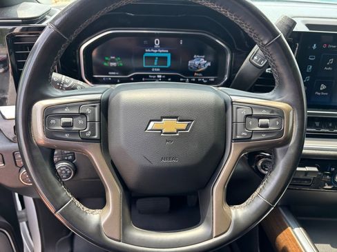 Used 2024 Chevrolet Silverado 2500 High Country w/ Technology Package AWD/4WD image 12