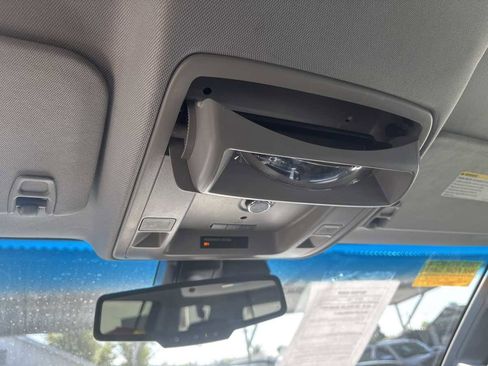 Used 2016 Chevrolet Suburban LTZ image 23