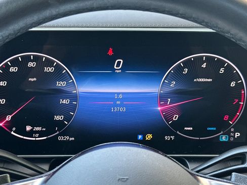 Used 2024 Mercedes-Benz GLC 300 4MATIC image 22