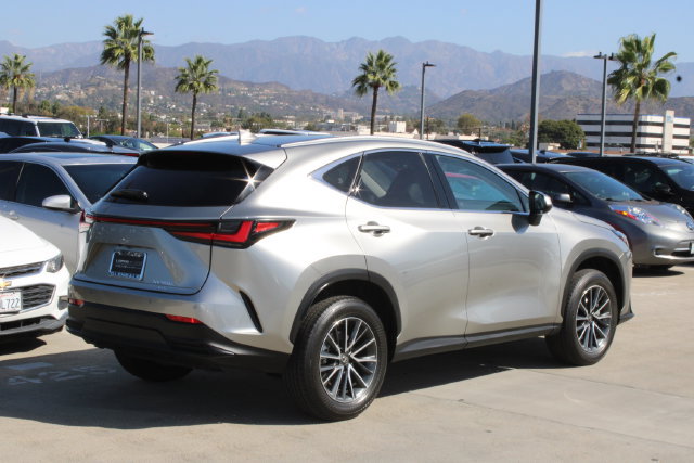 Certified 2026 Lexus NX 350h AWD w/ Cold Area Package image 21