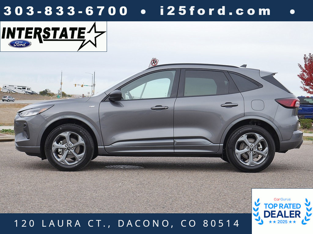 Used 2024 Ford Escape ST-Line w/ Tech Pack #1 AWD/4WD image 2