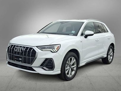 Certified 2025 Audi Q3 2.0T Premium w/ Convenience Package