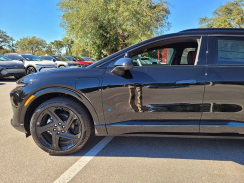 New 2026 Chevrolet Equinox EV RS image 12