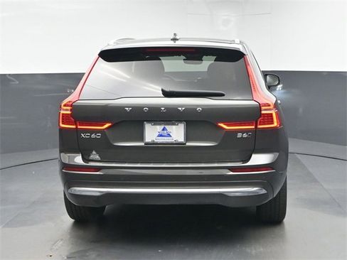 Used 2022 Volvo XC60 B6 Inscription w/ Advanced Package image 7