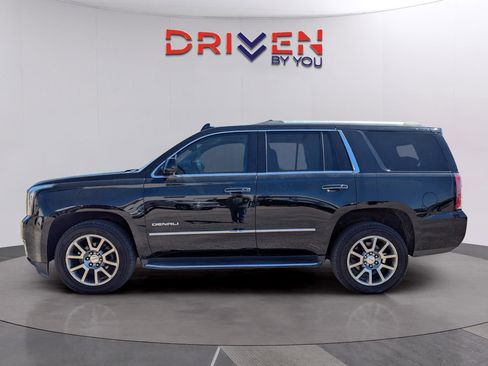 Used 2017 GMC Yukon Denali w/ Open Road Package image 2