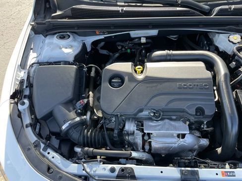 Used 2023 Chevrolet Malibu LT FWD image 37