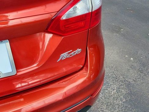 Used 2019 Ford Fiesta SE FWD image 5