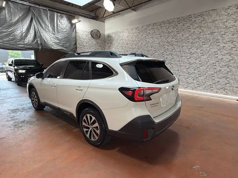 Used 2021 Subaru Outback Premium AWD/4WD image 5