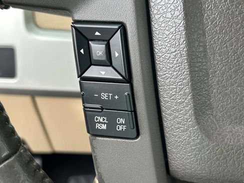 Used 2013 Ford F150 Lariat w/ Mid Equipment Group AWD/4WD image 19