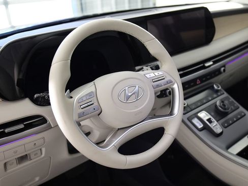 Used 2024 Hyundai Palisade Limited AWD/4WD image 23