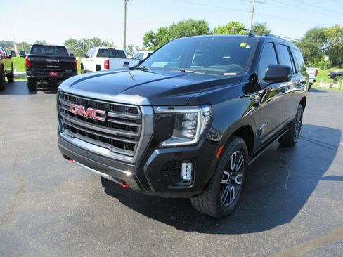 Certified 2023 GMC Yukon AT4 w/ AT4 Premium Package AWD/4WD image 11