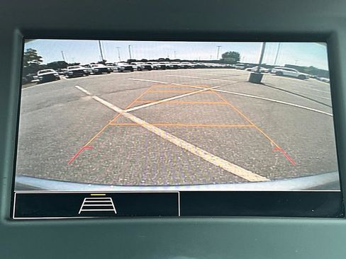 Used 2023 Chevrolet Equinox LT FWD image 26