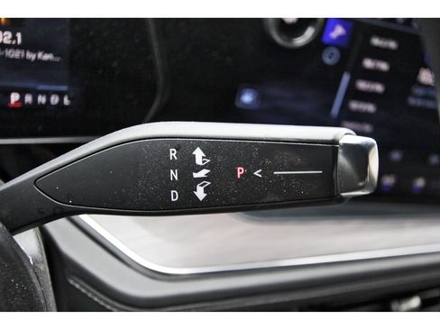 Used 2025 Chevrolet Tahoe LT RWD image 10