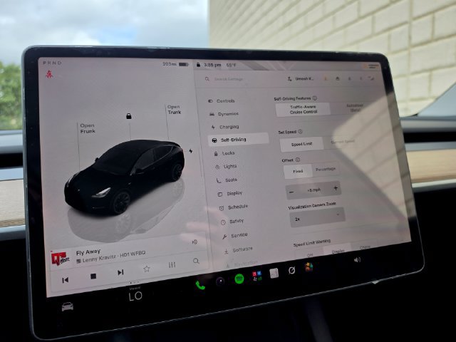 Used 2023 Tesla Model Y Long Range AWD/4WD image 39