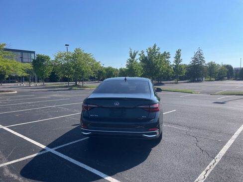 Used 2022 Volkswagen Jetta SEL FWD image 5