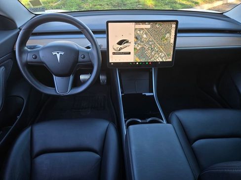 Used 2019 Tesla Model 3 Long Range image 13