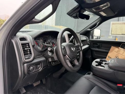 New 2026 RAM 2500 Tradesman AWD/4WD image 17