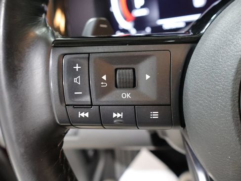 Used 2023 Nissan Pathfinder Platinum w/ Cargo Package AWD/4WD image 34