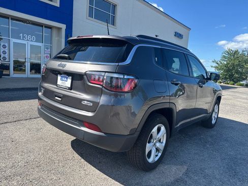 Used 2021 Jeep Compass Latitude w/ Sun and Sound Group AWD/4WD image 17