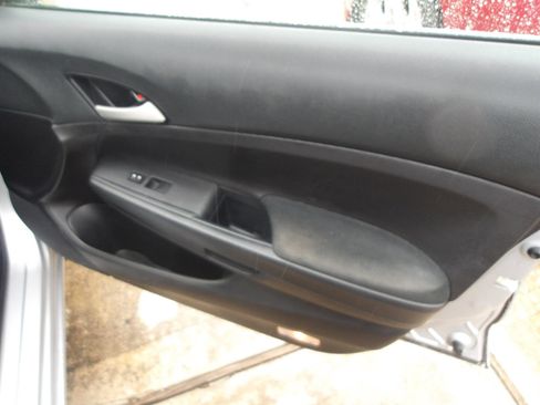 Used 2009 Honda Accord LX image 8