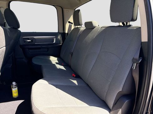 Used 2021 RAM 1500 Classic SLT image 22