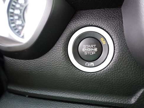 Used 2023 RAM 1500 Big Horn AWD/4WD image 50