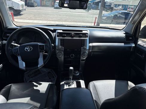 Used 2021 Toyota 4Runner SR5 Premium w/ Moonroof Package AWD/4WD image 17