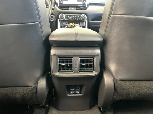 Certified 2022 Toyota RAV4 TRD Off-Road w/ TRD Off-Road Weather Package AWD/4WD image 32