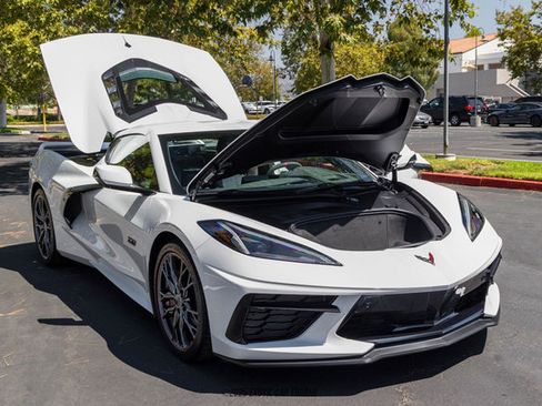 Used 2023 Chevrolet Corvette Stingray Premium Cpe w/ Z51 Performance Package image 66