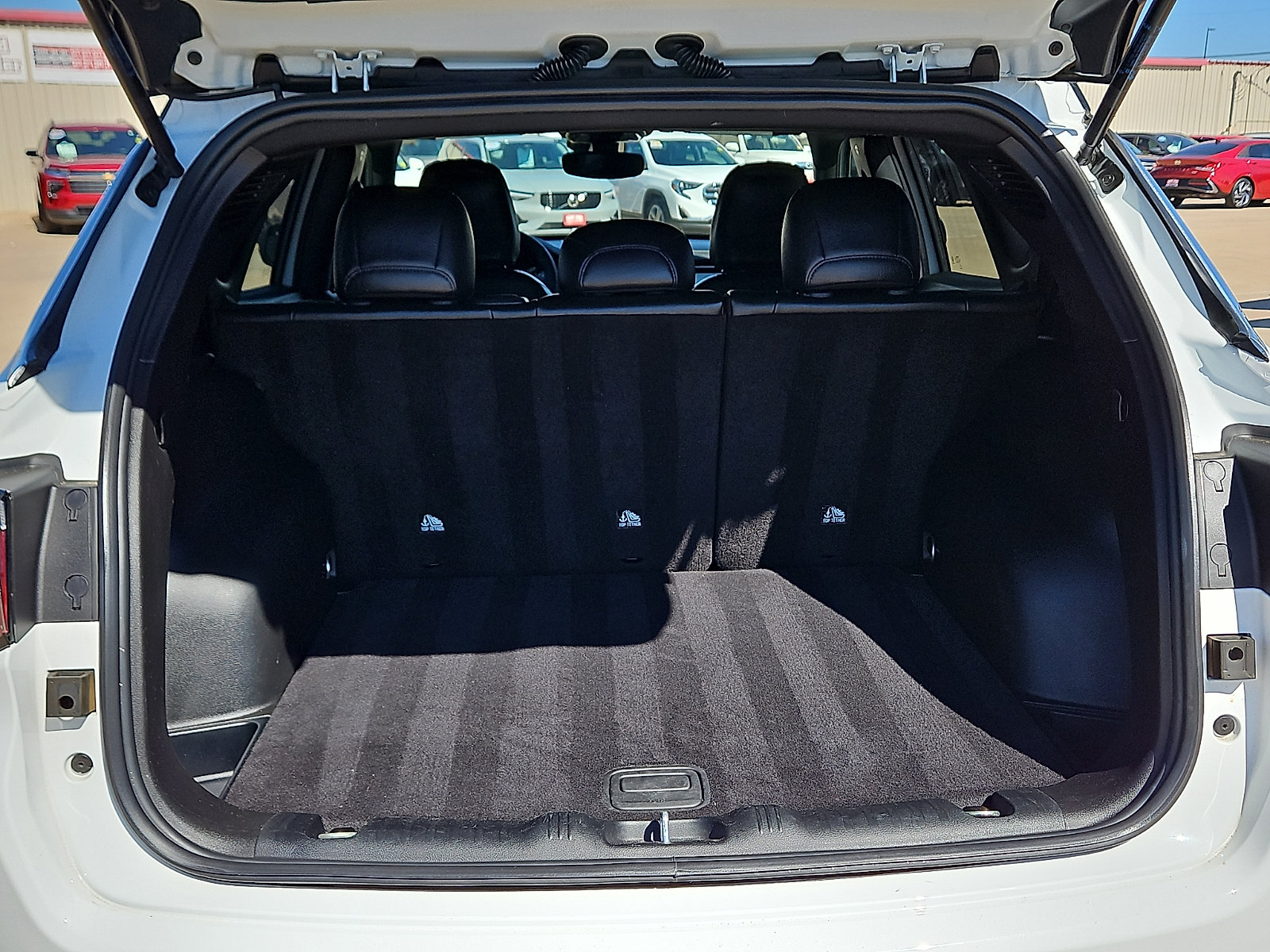 Used 2025 Jeep Compass Limited AWD/4WD image 6