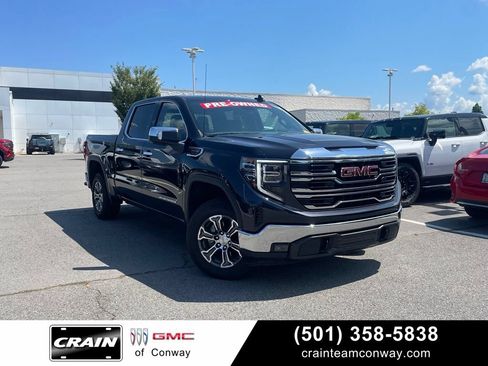 Used 2026 GMC Sierra 1500 SLT AWD/4WD image 1