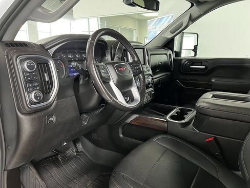 Used 2021 GMC Sierra 2500 SLT w/ SLT Premium Package AWD/4WD image 11