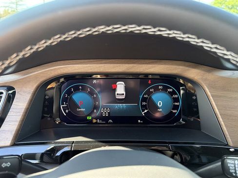 New 2026 Volkswagen Atlas SE FWD image 29