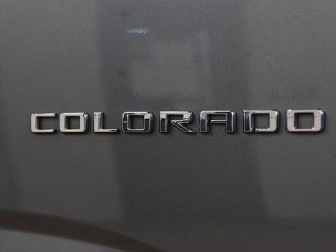 Used 2022 Chevrolet Colorado ZR2 image 15