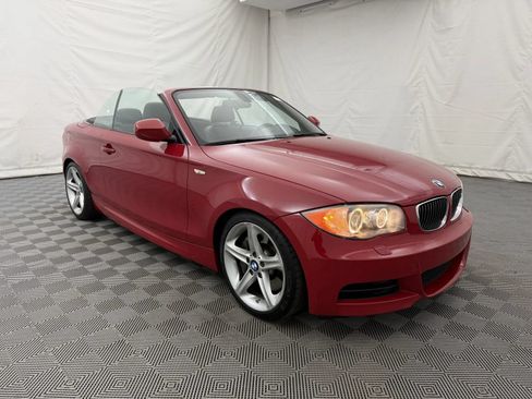 Used 2010 BMW 135i Convertible RWD image 4