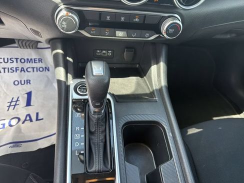 Used 2022 Nissan Sentra SV w/ Trunk Package FWD image 16